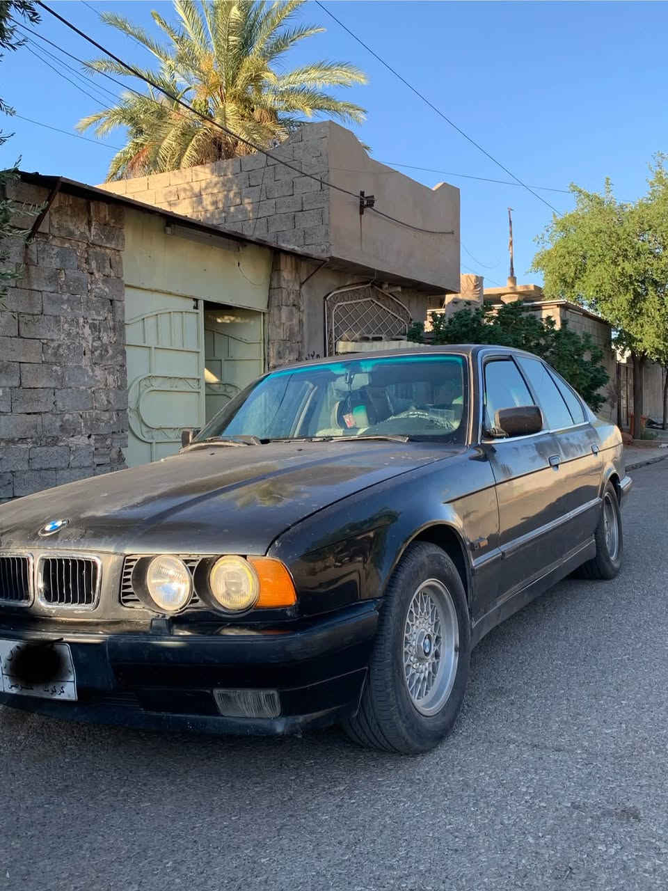 بيع مستعجل 
                                                                 BMW 525 
موديل 1992
رقم السياره كركوك 
وارد يابان 
محرك شرط لاصرف لابخار 
فقط الكير منقص دهن بي تاخير بتبديل الكير من 1 لل 2 
الباقي كله شرط 
حداديه صدر كله شرط 
قطره خياس مابي 
السعر 55 بي مجال للشراي 
متواجد على هذا الرقم 
***********
مكان السياره كركوك
