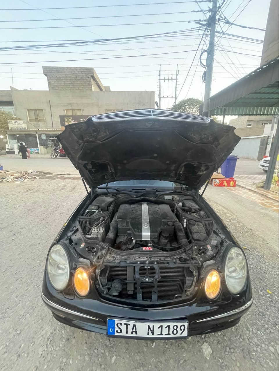 مارسیدز مۆدیل ٢٠٠٣ هەفنگارد تابلێی جوان و تازەیە تەنها ٣٠٩هزار رۆئیشتووە کیلۆمەتر کوشین جلدوو هیتر سوکان هیتەر تەعدیل سورعە سوکان فولیووم دوومۆدی لێخورین کێر و مەکینە بەشەرد مەکینە نەکراوە v6 مەرخوب  یێک دینار مەسروفی نییە دەعمی نییە تەنها چوار پارجە پەمی ئەلمانیایە مەنەفیست اصلی خرامە بەشەرت پاکانەی بۆ کراوە هەموو شتێکی جائیزە *********** أربيل, العراق
