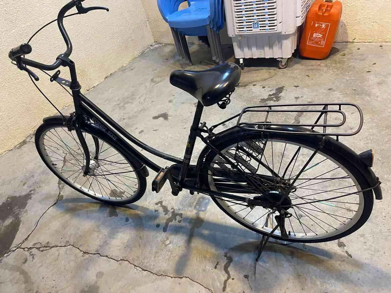 السلام عليكم بايسكل للبيع بايسكل نظيف تايراته جدد سعر 75 بمجال حق الجيه العنوان شعله استفسار على هذا الرقم ***********
