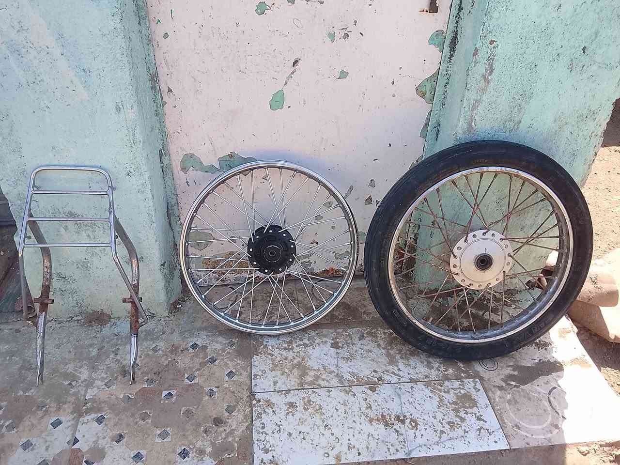 للبيع الاسعار مكتوبه بل صور
والخاص مفتوح رقم ***********
