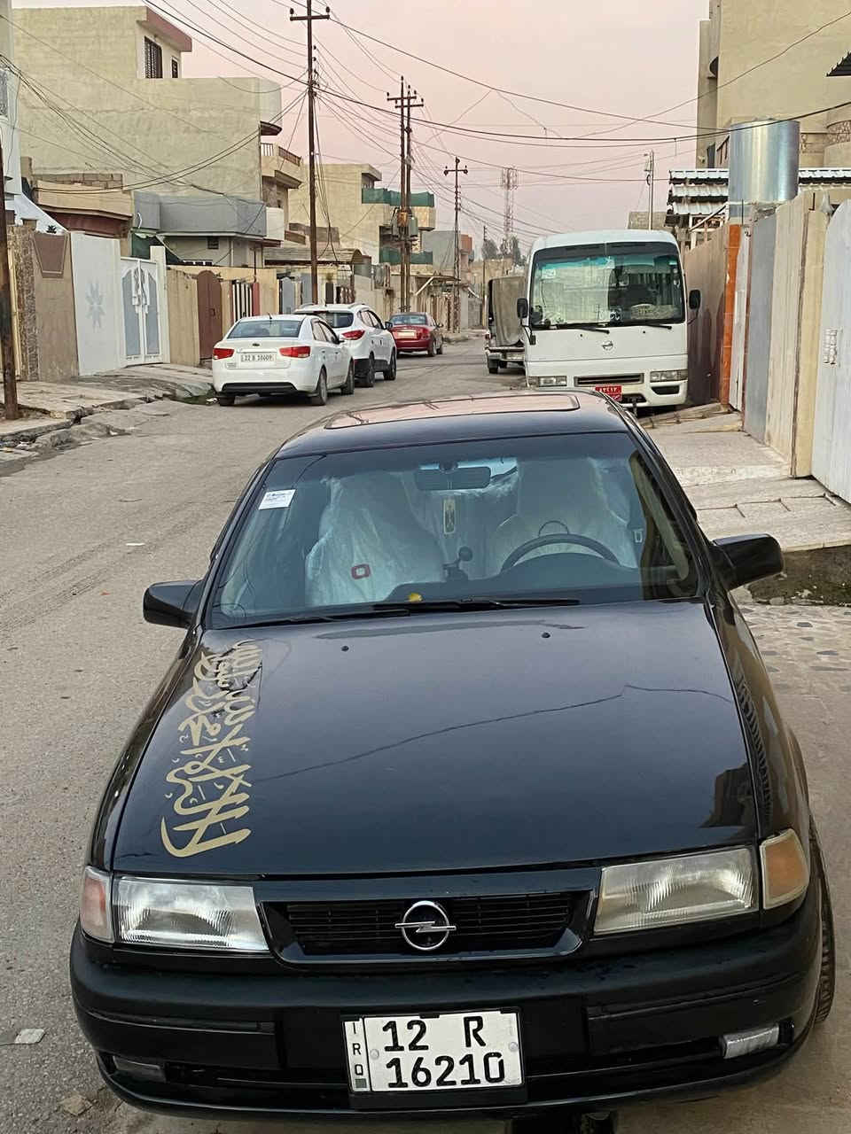 السلام عليكم
للبيع فكترا موديل 93
مكينه 20  سعرها 34
المكان موصل الأيسر 
الرقم ***********
