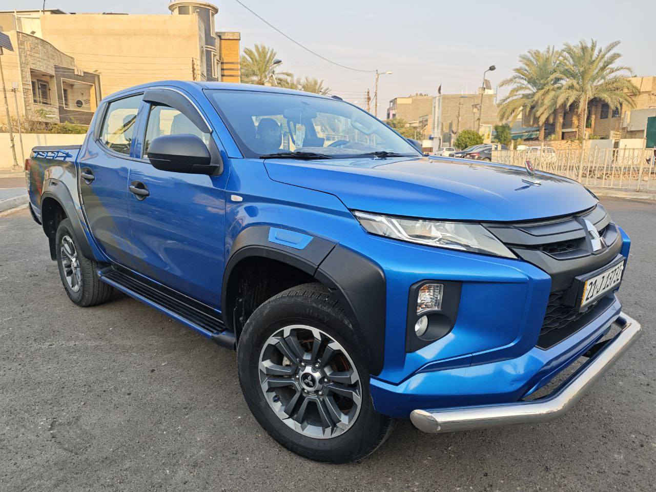 بكم مسيوبيشي  L200 فور ويل
بانزين
 كير عادي 
2023
 ماشيه 49 km
مكفوله من صبغ 
بارد قليل خلف الدعامية الامامية
السيارة جديدة واحلة من الصور بدون نقص 
 رقم سليمانية  باسمي تحويل اي وقت 
السعر 210 
بغداد العطيفية قرب جامع براثا
*********** بغداد, العراق
