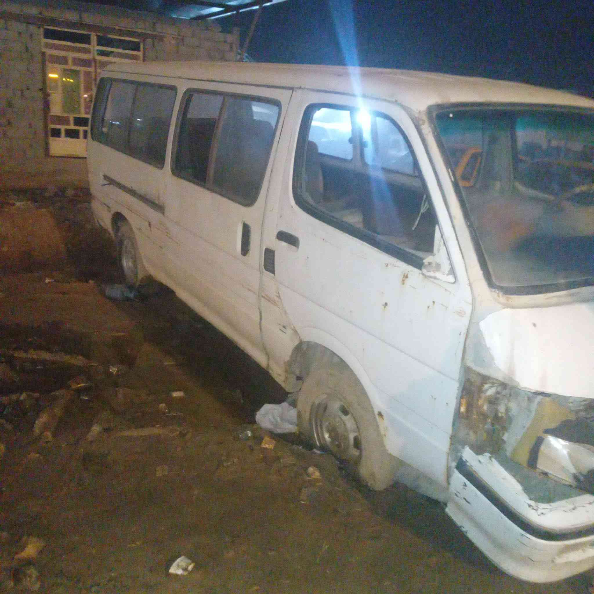 غراض سياره فاتون تفصيخ عدا كير ومكينه مبيوعات سعر مناسب مكاني حله ***********
