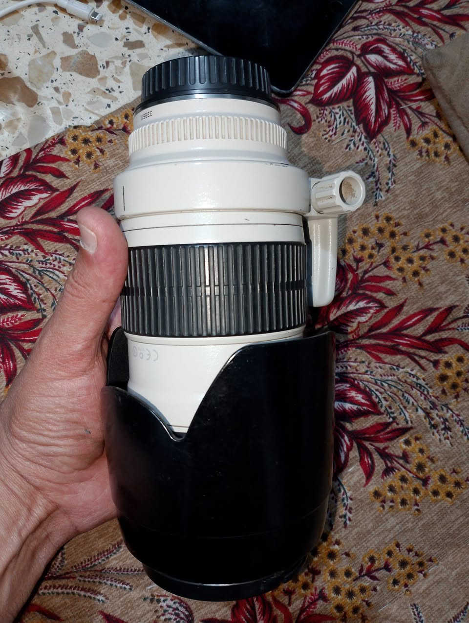 عدسه كانون 70_200 f2,8 اصدار اول نظيفه جدا مع كامل ملحقاتها سعر 800 بيهه مجال بسيط مكاني ديالى توصيل متوفر


**إذا كنت صاحب هذا الإعلان وتريد حذفه لأي سبب، رجاءا أرسل رسالة إلى الدعم الفني**