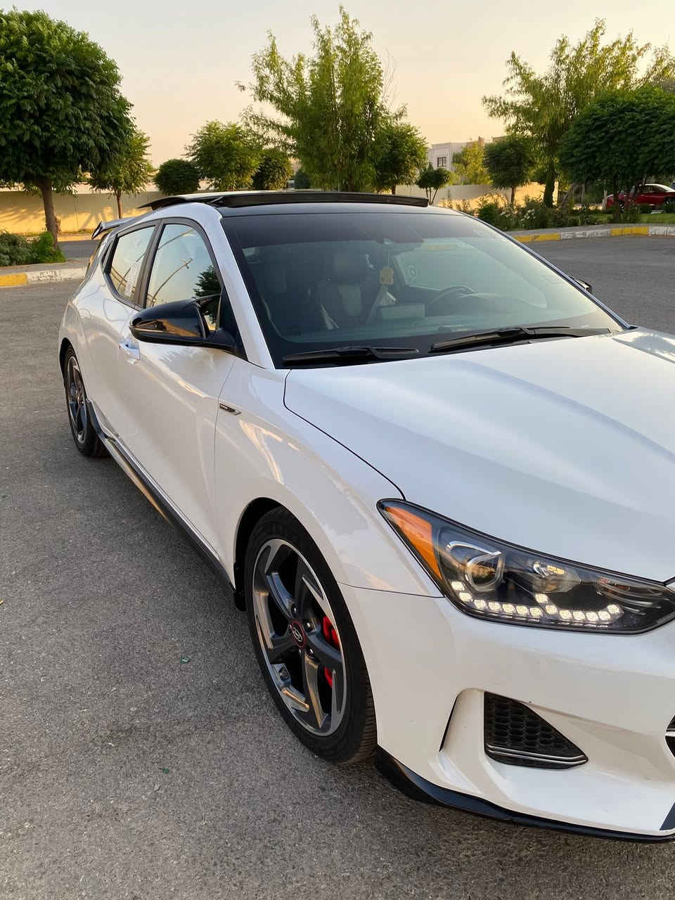 السلام عليكم 
فولستر 2020 لون smak
1.6 turbo 
ماشية 55 الف
فول مواصفات
بانوراما
كشنات جلد ومخمل 
كشنات تدفئة 
ستيرن تدفه 
اربع مودات قيادة 
شاشة + كار بلاي  
انارة اقدام بلادي تحكم بدشبول 
بصمة
ابواب بصمة
رادارات جانبية
رادار امامي مانع تصادم 
سماعات انڤنتي 
شحن واير ليس 
شفتات بالستيرن  
كير اوتو وعادي 
حادثها فقط دعاميه وره وشويه من باب صندوق بدون ايرباك 
مكان السيارة أربيل 

***********

