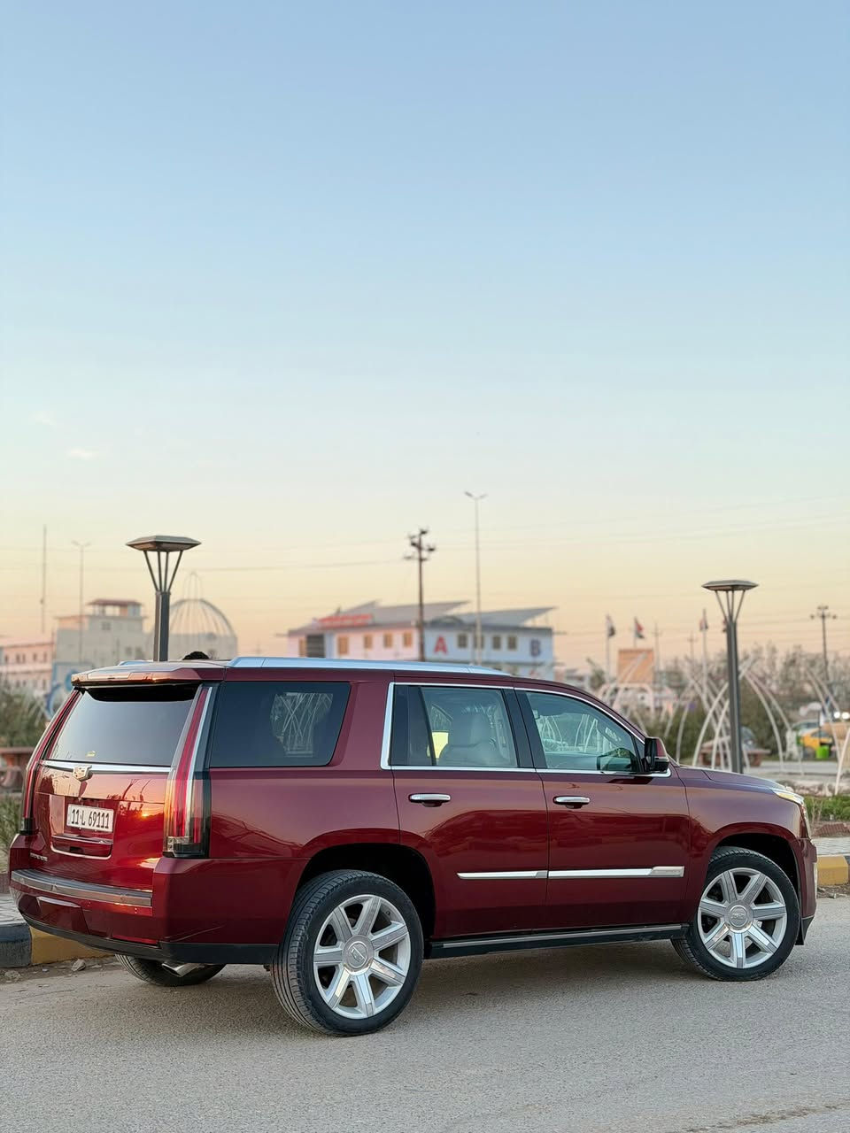 السلام عليكم
اللهم صلى على محمد وال محمد 
كاديلاك اسكاليد ٢٠١٦ luxury
السياره فول مواصفات عدا الجكات
السياره دخول جديد كتاب ضباط 
بدون ايرباك
داخل تو كلر كريمي وجوزي
كشنات منفصل 
كشنات تدفئه تبريد 
فتحه 
شاشه وسطيه 
السياره حادثهه كلش بسيط 
كسر بالايت الايسر ودعاميه نفسهه بيهه كسر مصلحه ومصبوغه
السياره مابيهه كل نقص وتخم تاير جديد 
السياره ماشيه ١٦٦ الف 
مكان السياره الديوانيه 
السعر ٣٥٠
رقمي ***********
