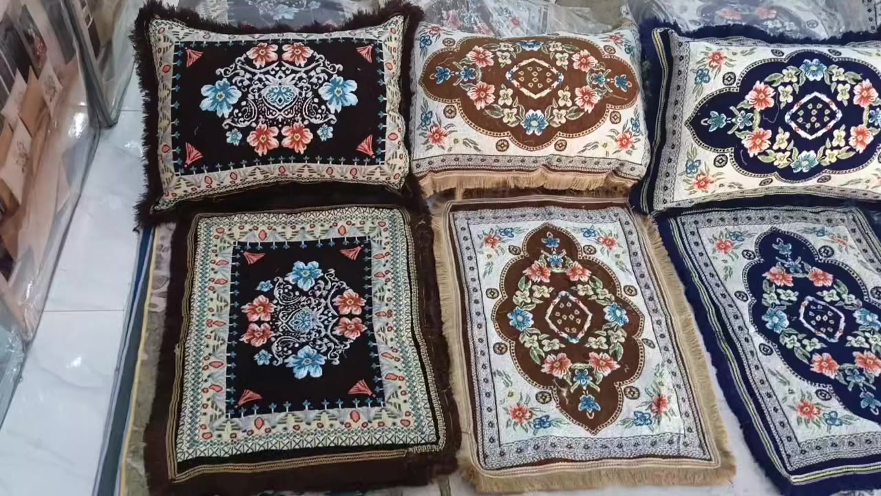 اللهم على محمد وآل محمد 
توفرت بمول الغراف 
قرب جامع الغراف الكبير
وتوصيل متوفر 
***********
