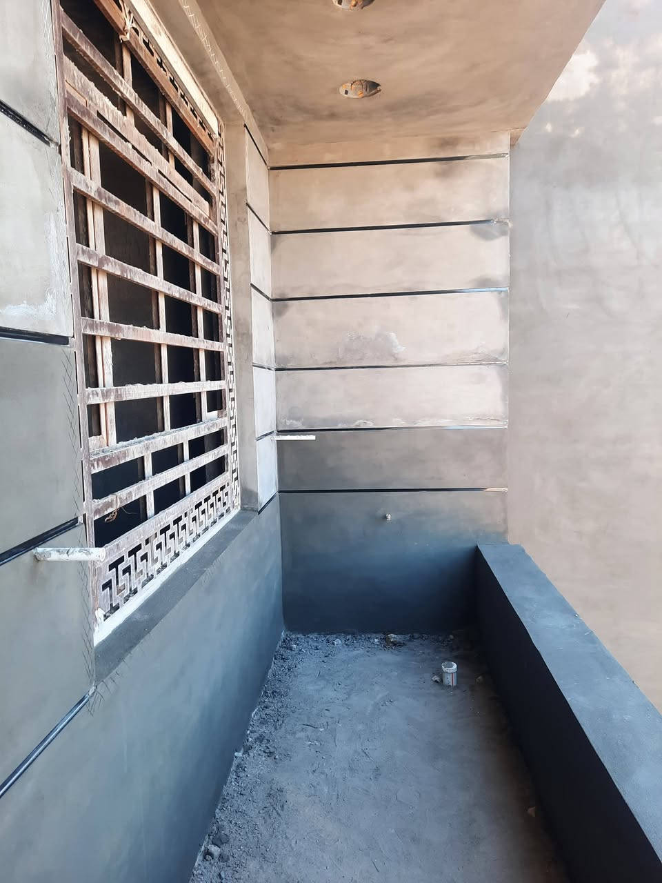 السلام عليكم لباخ مصري متفرغ حاليا الرقم بي وتس ***********
