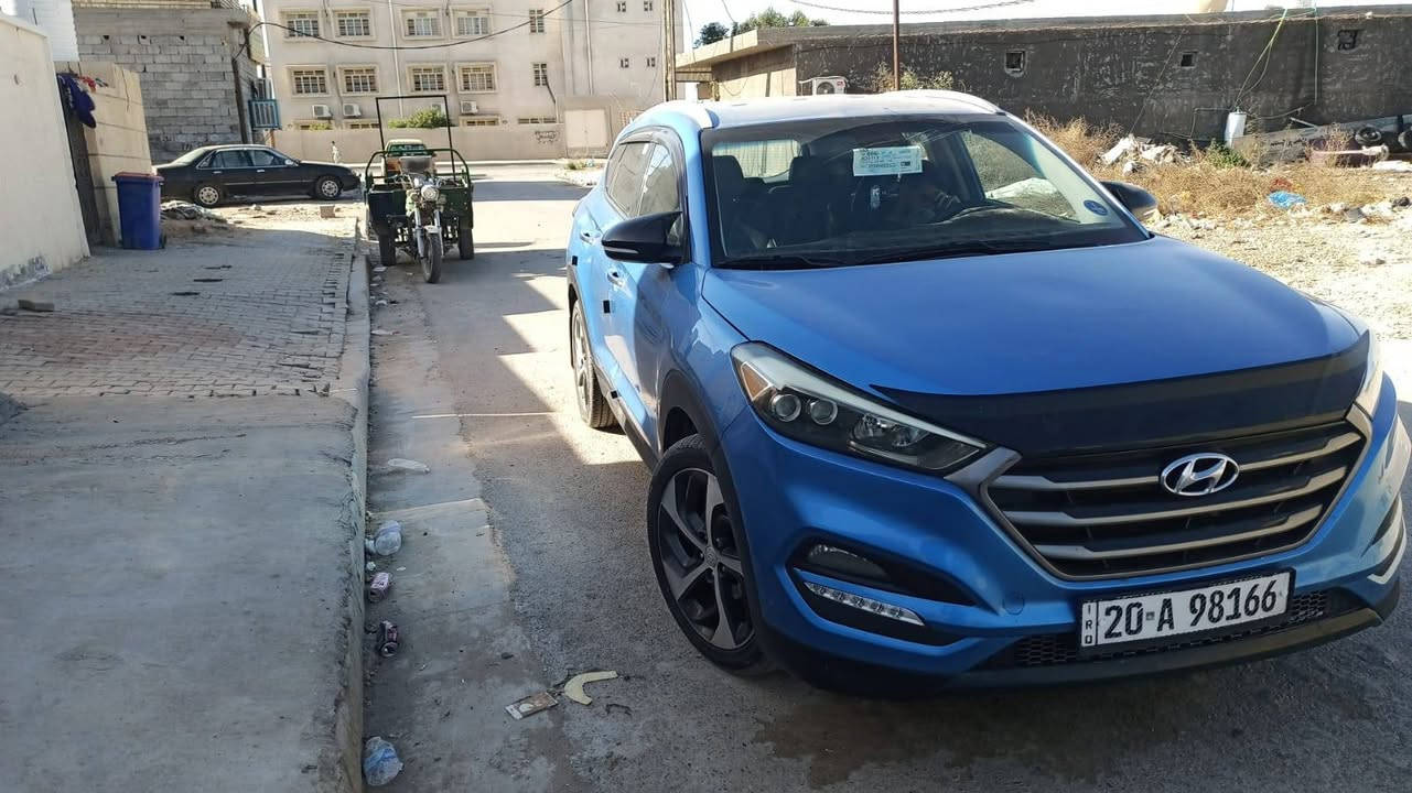 توسان ٢٠١٦
مكينه تيربو
صور الحادث مرفقه
صبغ جاملغ وبنيد
بدون دواخل
كلش خفيف
صدر أمامي وخلفي جديد تبريد ثلج تخم تاير
فول عدى الفتحه
جلد
كهرباء
بصمه تشغيل وبوب
مكاني التاجي *********** واتساب
***********
السعر ١٣٨
مراوس بناصي هم يرهم
