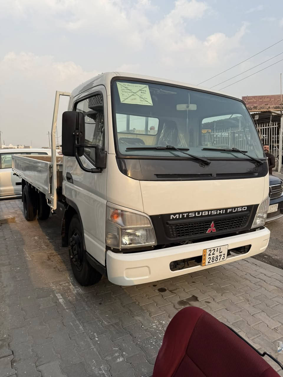 كنتر موديل 2005اخت الزيرو ماشيه ١١٠ مال مزاد جانت مضمومه بمتحف رقم اربيل تحويل وكاله السياره جاهزه وبرغي مابيه نقص والسياره حيل جديده ١٩٣ وبيه مجال قليل للستفسار ***********
