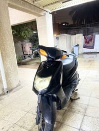 سكنس نثيه ياباني 110 للبيع دراجه كامله مكمله  نكره بكل وكت بس بيه كفر ...