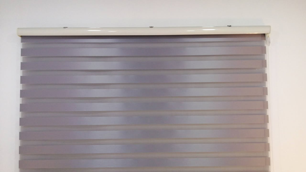 ميز تلفزيون طول ١٨٠ سم جديد غير مستخدم  وبرده زيبرا ٢٢٠*٢
رايدهم ٨٠ الف
مكاني كركوك شوراو ***********
