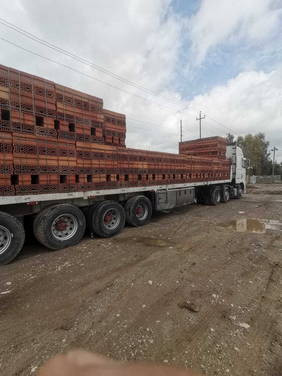 لبيع عربانه فلات 60 13 اوربيه اربع دناكير تخم تاير تايرات. R11 دناكير ساف شاصي ١٦ مكفول من الكسر والفطر ***********  المكان كركوك
