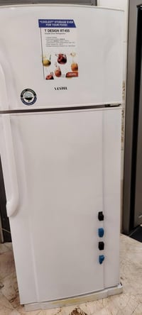 ثلاجة • للبيع • على الخاص