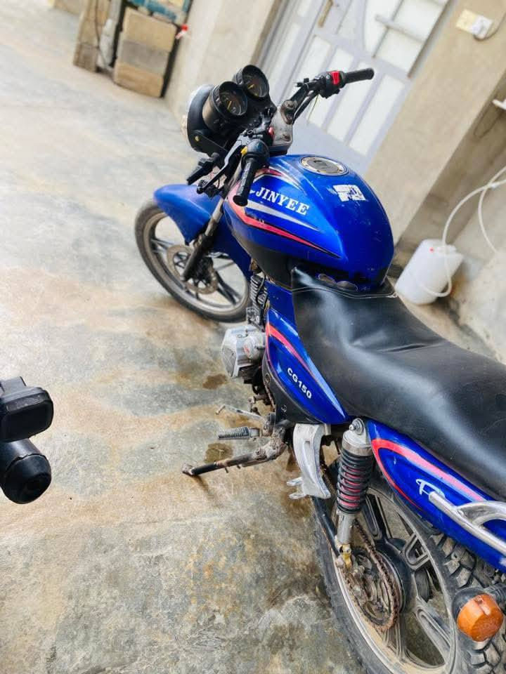 للبيع جوندة موديل 2016اوراق بيهية بغداد 300
***********
