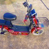 دراجة شاحن للبيع بس عوزة بطاريات  بطاريات ملاتة4  هذ رقمي متواجد بس خط...