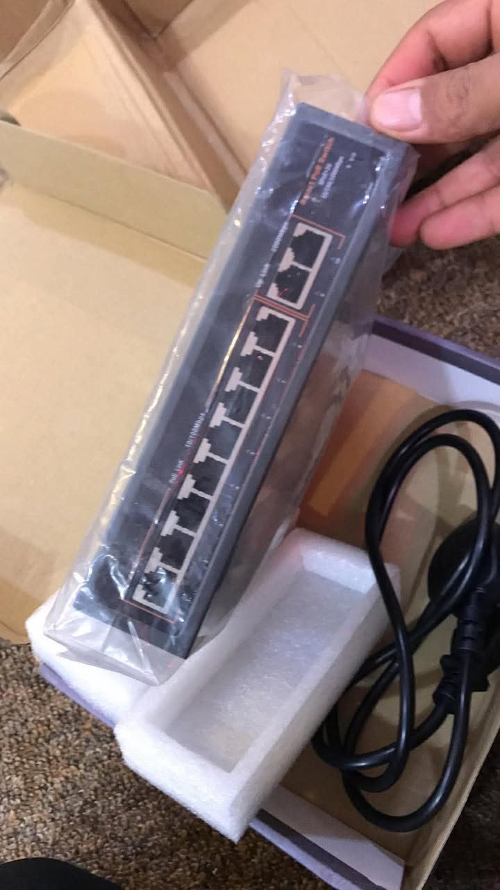 اسويج 10 بورت
بورتين كيكا 
سعره 40 الف 
*********** واتساب
