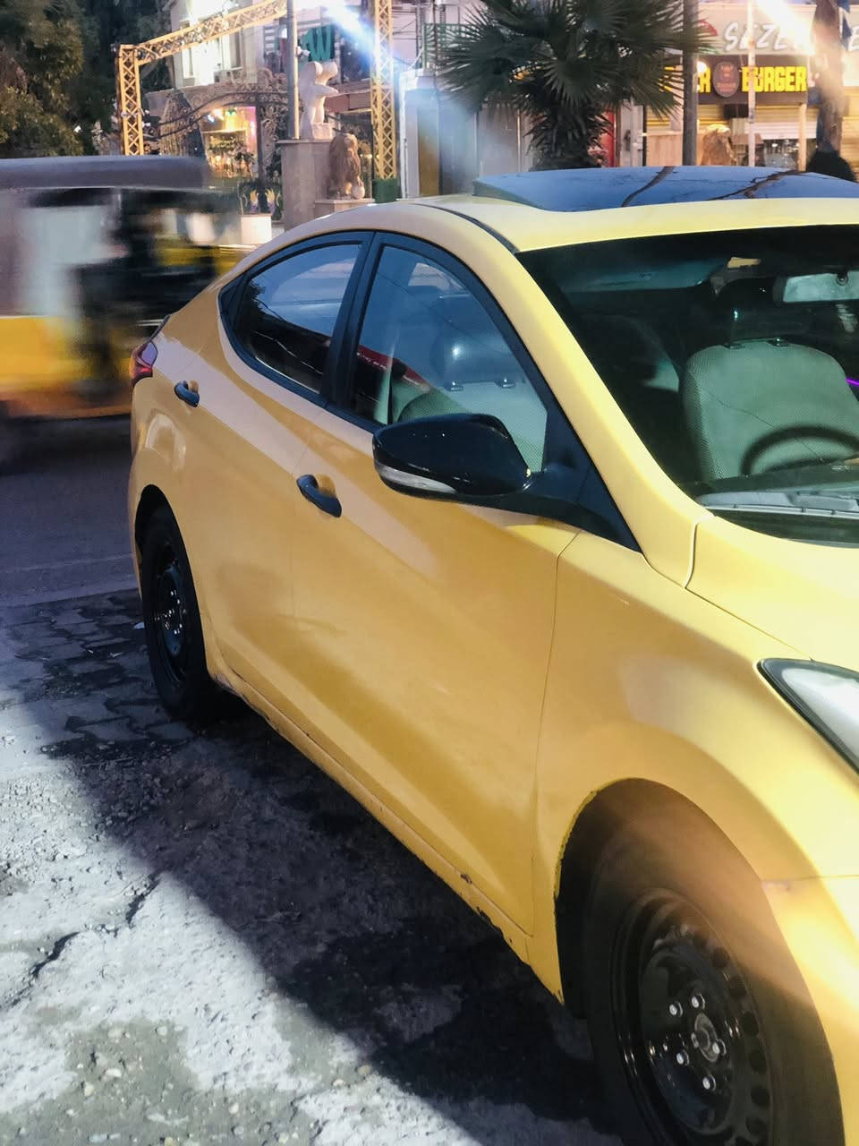 النترا ٢٠١١ فول مواصفات 
بصمه تشغيل 
بصمه ابواب و جنطه 
تدفئه بل كشنات كلهن 
فتحه 
حادث جاملغ و بنيد بدون دواخل 
العنوان الدوره حي الصحه 
***********
السعر ٨٨
