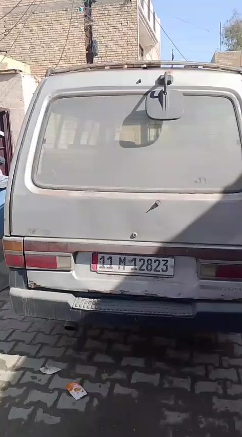 السلام عليكم  كيه بسته موديل 95 نضيفه خياسات مابيها شوفت عينك وسياره ممغسوله واقع حال رقم بغداد أجرا انكليزي السنويه 27 مصفره هئيه وغرامات  هزه 27 اكسل كير شرط مكينه زينه وراعيها موجود تحويل مباشر ماكتبه مروري 
مكان بغداد الزعفرانيه 
رجاء اقره المنشور زين يله تتصل 
*********** 

سعر ٤٠ وبيها مجال
