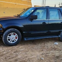 فورد اكسبدشن محرك 8 كير تعليك ضربتها باب خلفي السايق بس صبغ مامبدل الس...