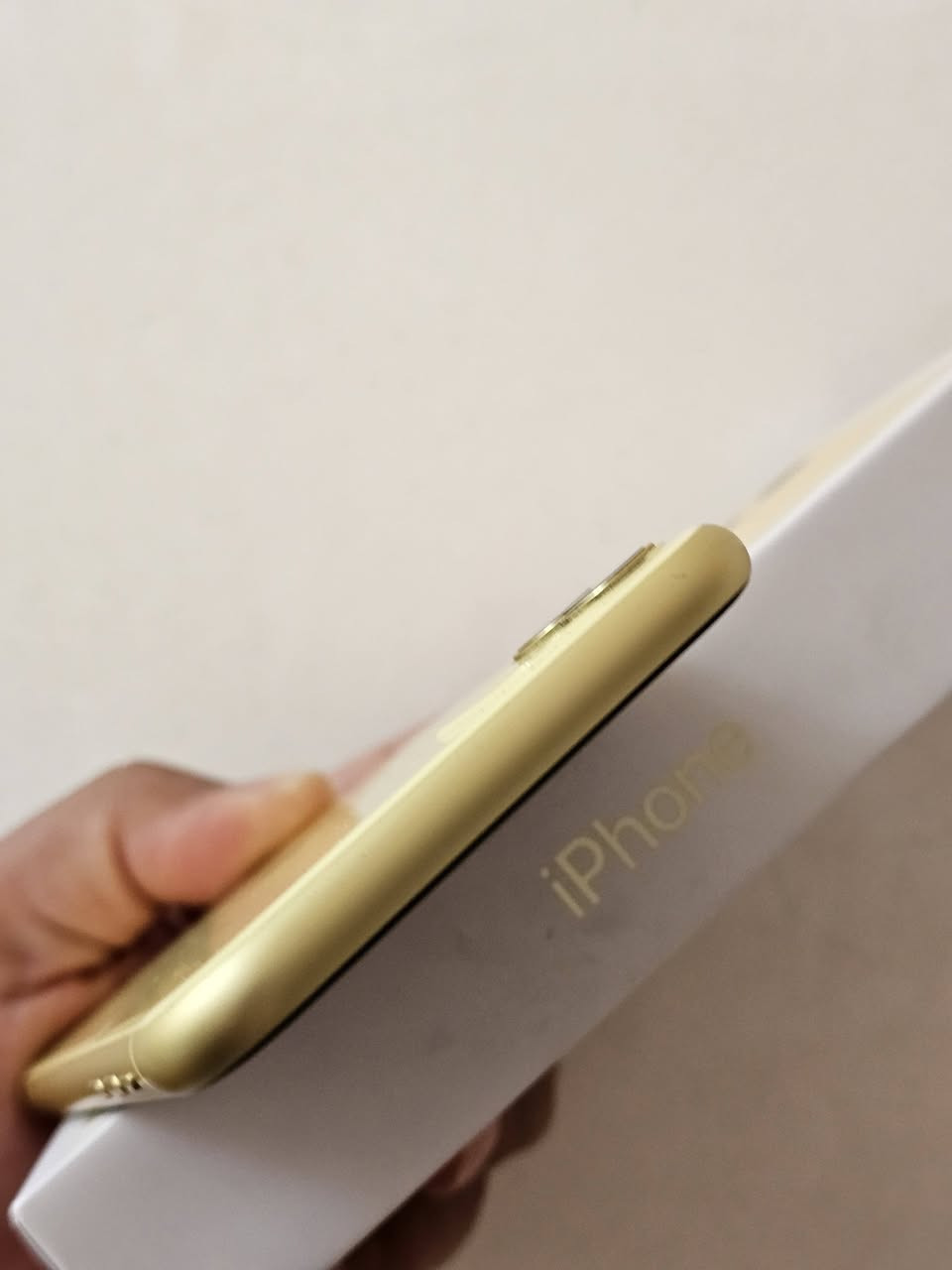 ايفون 11 عادي 
نموذج  M  أمريكي 
اذكره 128 
بطاريته 78 
مكفول وتر برو 
نظافة 💯 ب 💯 
للبيع فقط 
مكاني بابل المركز 
سعره 265 
اتصال 
***********
