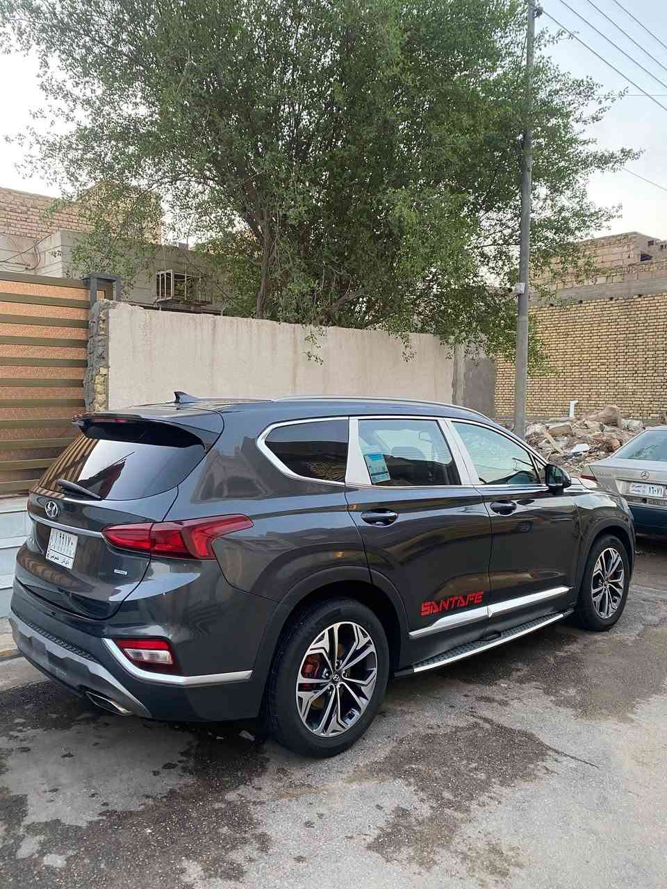 السلام عليكم شباب مطلوب مراوس ببلسايد واطي فرق نقد
سنتافيا 2020 
وارد امريكي ضرره تبديل بنيد بدون دواخل ابدد 
السياره ماشيه 70 الف  
مواصفات 
بصمه وكشنات كهرباء 
ورادار امامي ودشبول دجيتل وهواي مواصفات 
كلشي بيه عوضع الشركه حته حجر البيئه شرط اصلي السياره جاهزه للاخير ماتصرف عليه ابد رقمه ذي قار وبسمي ومكاني ذي قار اي واحد يحب يراوس يراسلني علواتساب ***********
