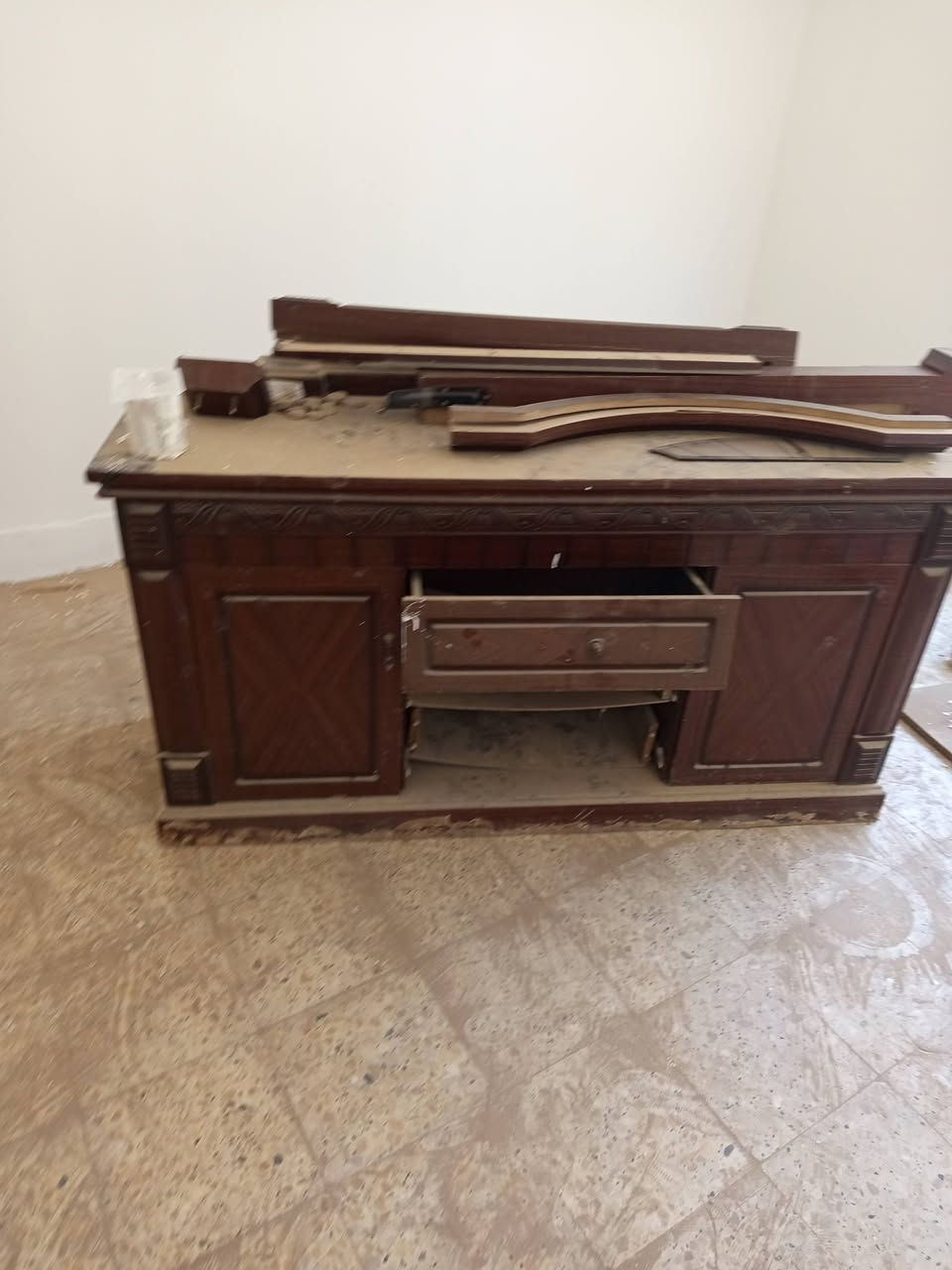 للبيع قيم وأخذ مستعجل


**إذا كنت صاحب هذا الإعلان وتريد حذفه لأي سبب، رجاءا أرسل رسالة إلى الدعم الفني**