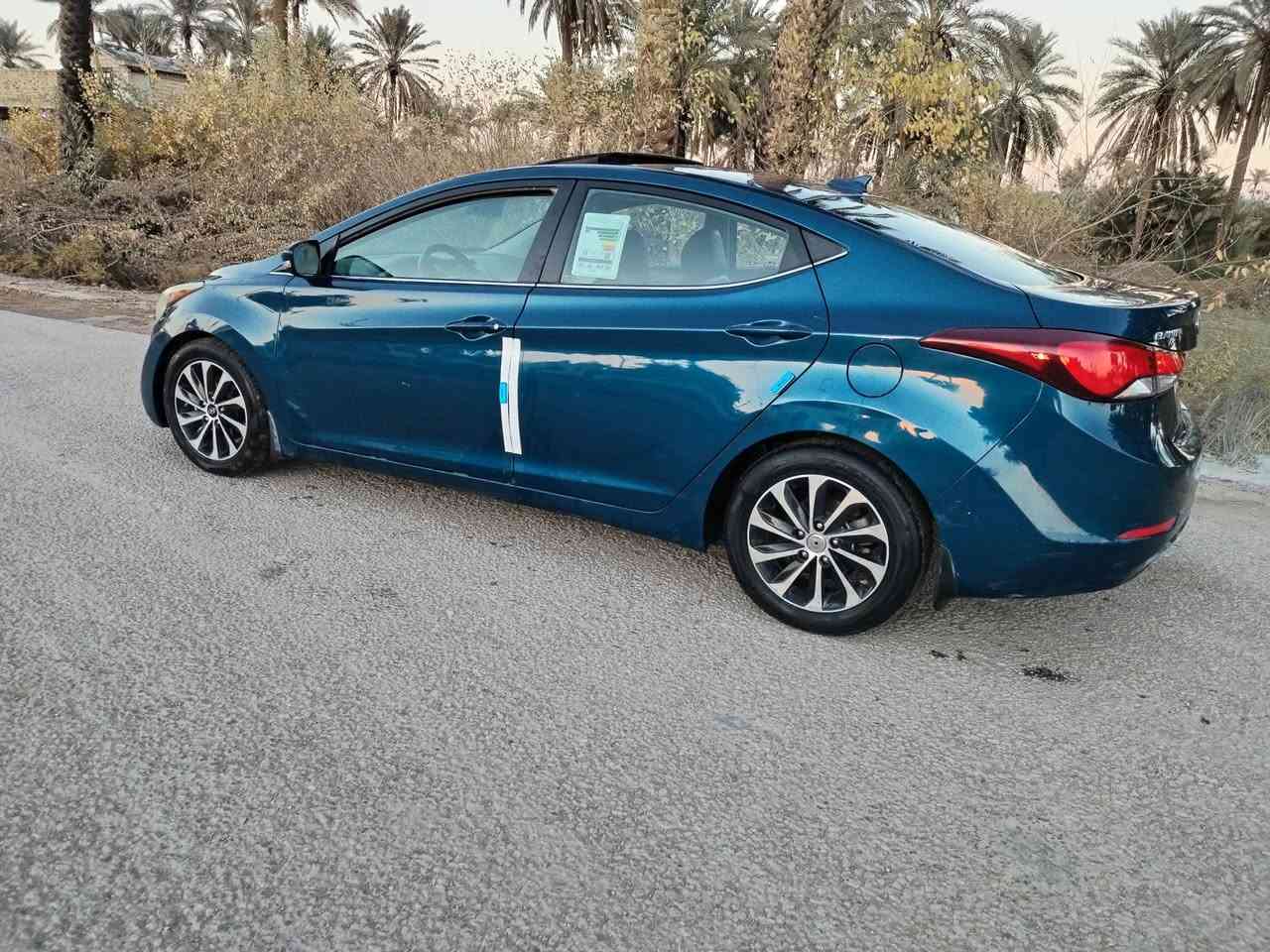 السلام عليكم 
هونداي النترا مديل 2016 وارد أمريكي حادثه من امريكا باب وجاملغ وهنا بالعراق صار بيه بابتين صبغ اثر شخط بدون أضرار داخليه علما السياره نيبل واحد مواصفات السياره فول واحد على واحد .رقم بغداد الجديد بسامينه السياره جاهزه كل نقص مابيه. ماشيه 120. مكينه مامفتوحه . كير.  حداده.  كهربائيات.  تبريد.  كل نقص مابيه كله بشرط. السعر 104 مكان السياره كربلاء 
للاستفسار الاتصال بالرقم *********** اخوان غير متواجد على فيس
