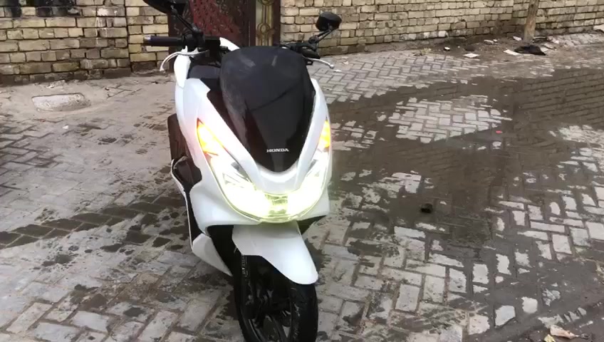 سلام عليكم
بيسي اكس البيع فقط 
مكينه ١٥٠
 حساس تدفئ 
حساس زدحام حساس ستان 
دراجه حلوه ونضيفه تجي جيب وياك فيتر وتشلع عيوني 
مدينة الصدر
رقم/‭٠٧٧٨ ٣٥٠ ٦٨٨٠‬
سعر/واحد ٧٠٠
