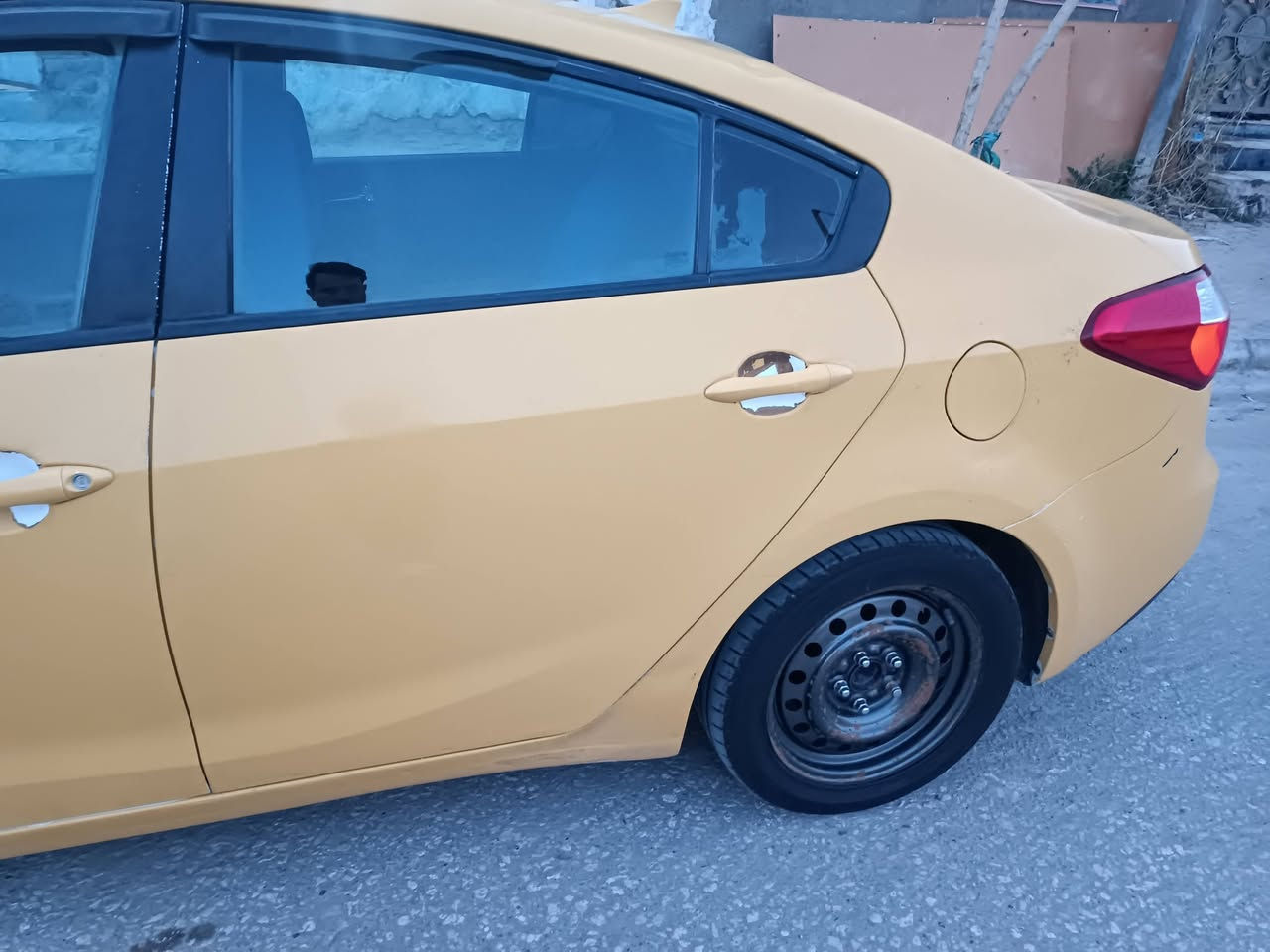 للبيع او مراواس 
سلام عليكم فورتي 16تكسي مكينه الفين دوش  سعره ١٠٠مبدل بيه جاملغ وبنيد عكس السائق  سيارة جاهزه ماناقصه شي تبريد جديدة مكينه جديدة  ***********
