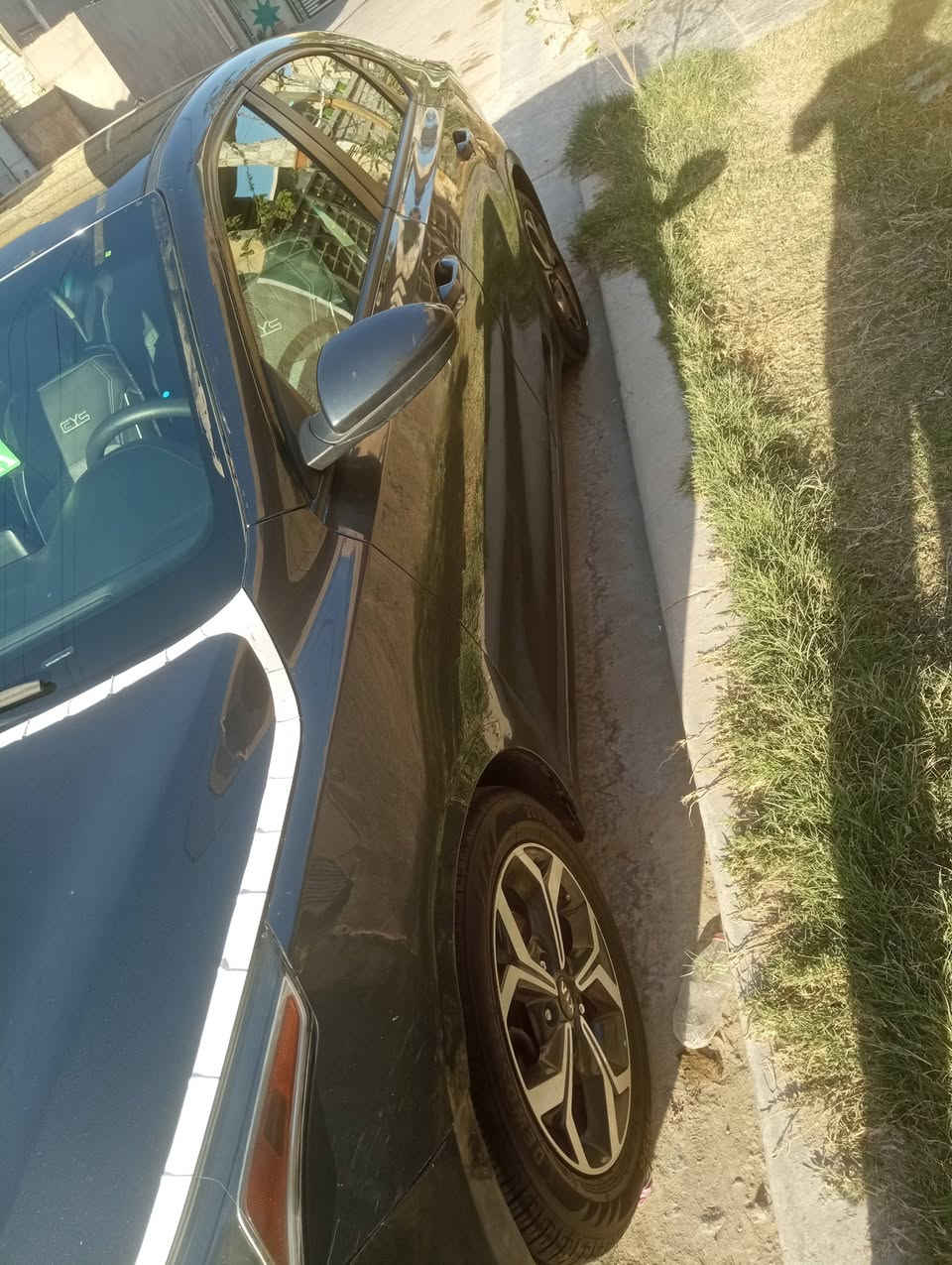 السلام عليكم
للبيع فورتي 20 اربيل
حادث خفيف جاملغ وبنيد صبغ فقط
مكينه 2000دوش كير AT
السعر 125 وبيها مجال
***********
