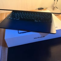 MacBook M2 Air 13 inch  Ram 8 😘 Hard 512 🔥🔥 عربي شرط اوسط كامل الملحقا...