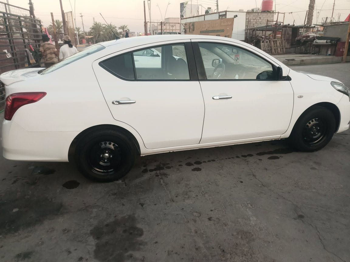 نيسان سني 23 بيهه طخات 2 زغار تخم تاير برجستوت تغليف حراراي ارظيه وكشنات ماشيه 45 رقم اربيل دولي وكاله بسمي شاشه وكامره سياره جاهزه من كلشي السعر 115  وبيهه مجال قليل *********** مكاني بصره
