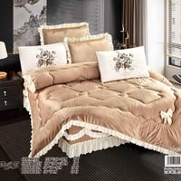 نزال 6 قطع • 220×240 • مطرز