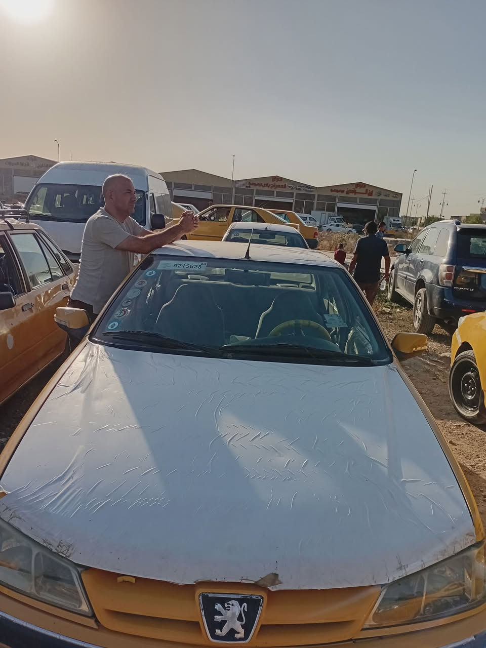 بيجو بارص موديل ٢٠١٥ كير ومحرك شرط تخم تايرات ومصفرة هيئة وغرامات وباسمي وسنوية جديدة تاريخ الانتهاء ٢٠٣١ الكريعات فرع مصور اربد ***********
