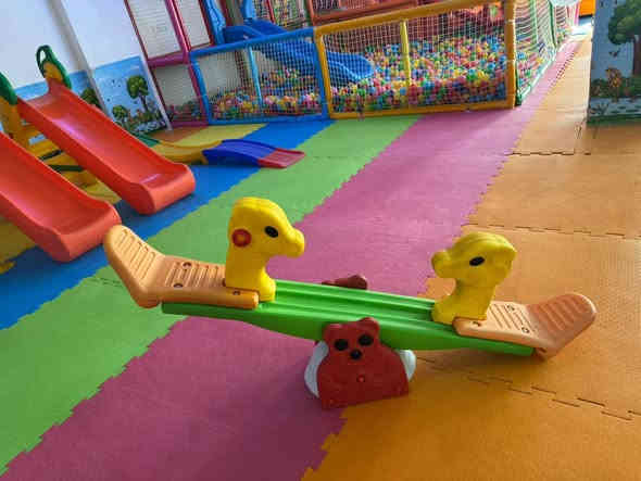 هۆڵێ یاری منداڵانی کامل بۆ فرۆشتن 
سەرجەم پێویستیەکانی هۆڵێکی تێدایە یاریرکان زۆر پاکو تازەن زۆر کەم بە کار هاتون 

نرخی ٧٥ گەڵایە 

سلێمانی

***********
