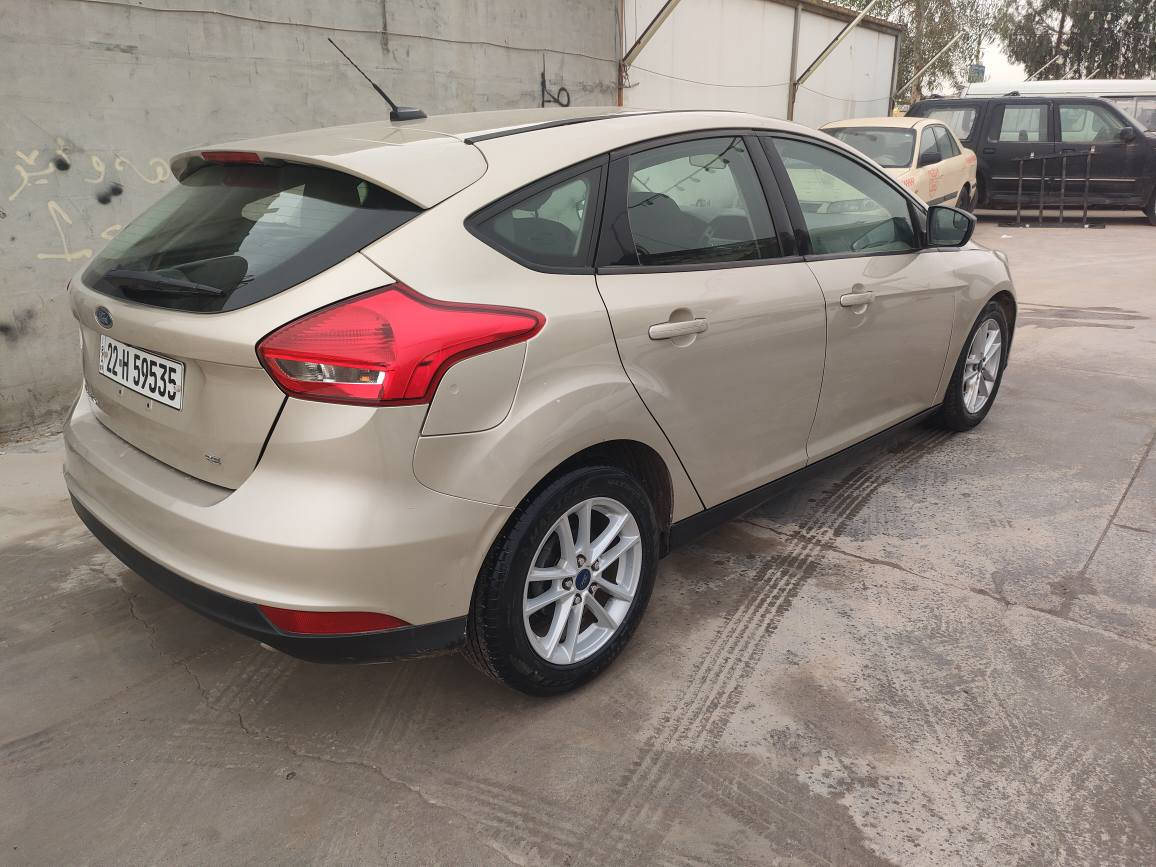 فورد فوكس ٢٠١٨ مكينة ٢٠
كير مكينة بشرتة ٤ بارجةى بؤياغة 
ليدانى ژورى نية سعرى ٨٠ وةرقة
*********** شوين هةولير أربيل, العراق
