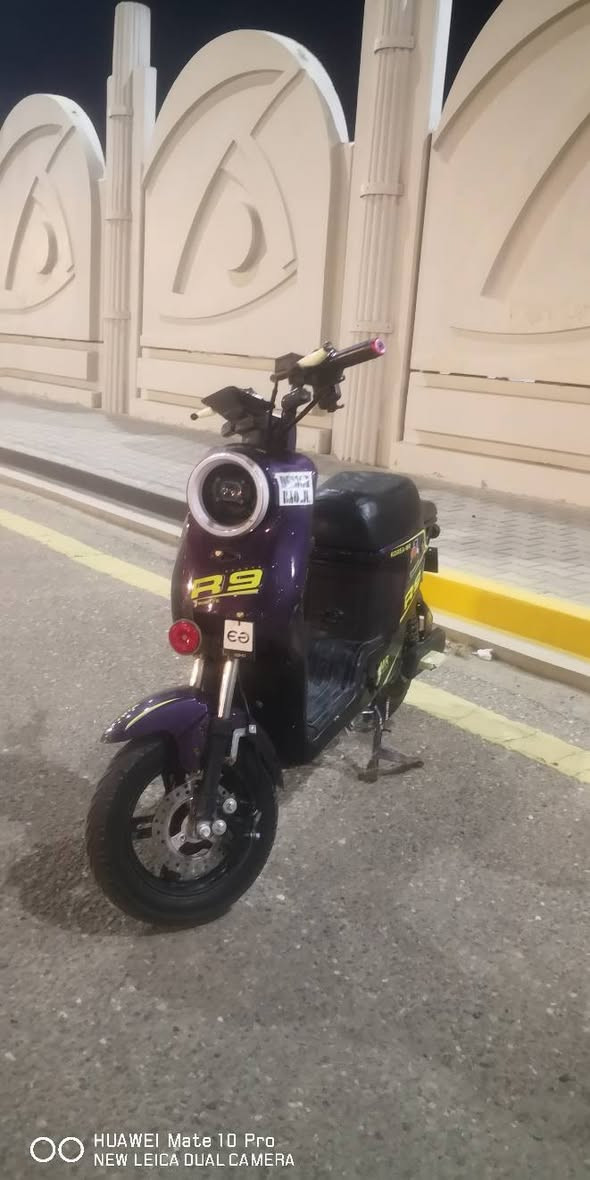 سلام عليكم دراجه R9للبيع دراجه 2025 جديده بطاريات جدد كفاله حجم 16 بلوتوث وياها كلشي شغال بيه السعر 350 وبيه مجال المكان المدينه رياضيه قرب لملعب رقم ***********
