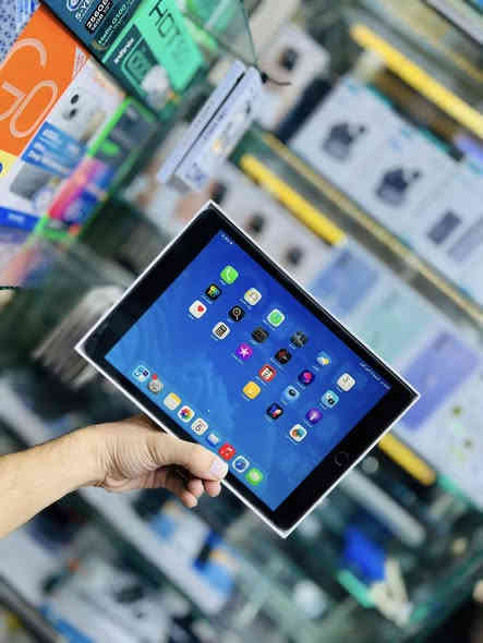 آيباد 9 ذاكرة 64 
نسبة البطارية 100‎%‎
مشحون 5 مرات فقط .
كامل ملحقات 
السعر 285,000 الف دينار 
كربلاء - طويريج / مدخل سوق المسقف 
للتواصل *********** - ***********
توصيل 🚚 جميع محافظات العراق 🇮🇶
