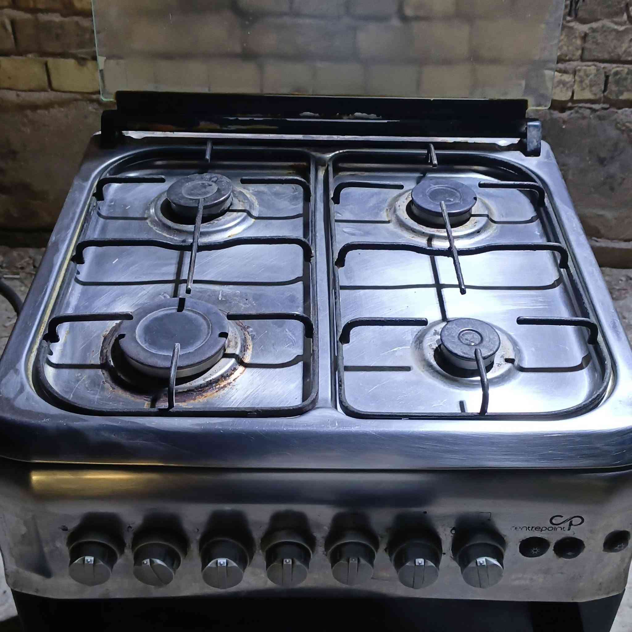 طباخ غاز للبيع
ماركهCenterpoint
٤ عيون سل ستيل 
نضيف نار قويه فرن شغال
الموقع حي الجهاد 
السعر بالخاص 
***********
