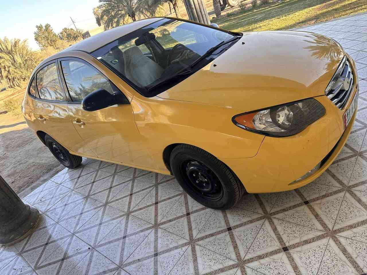 السلام عليكم 
النترا 2009 كفاله عامه عدا 
طخه بسيطه بخشم جاملغ الخلفي
كير محرك كفاله حداديه نظيفه سياره مال جناي
على ايدي دوشمه داخلها حلو سنويه مجدده ب اسمي شخصيا  مكينه 1800 تخم تاير جاهزه للاخير ***********
السعر ب85
