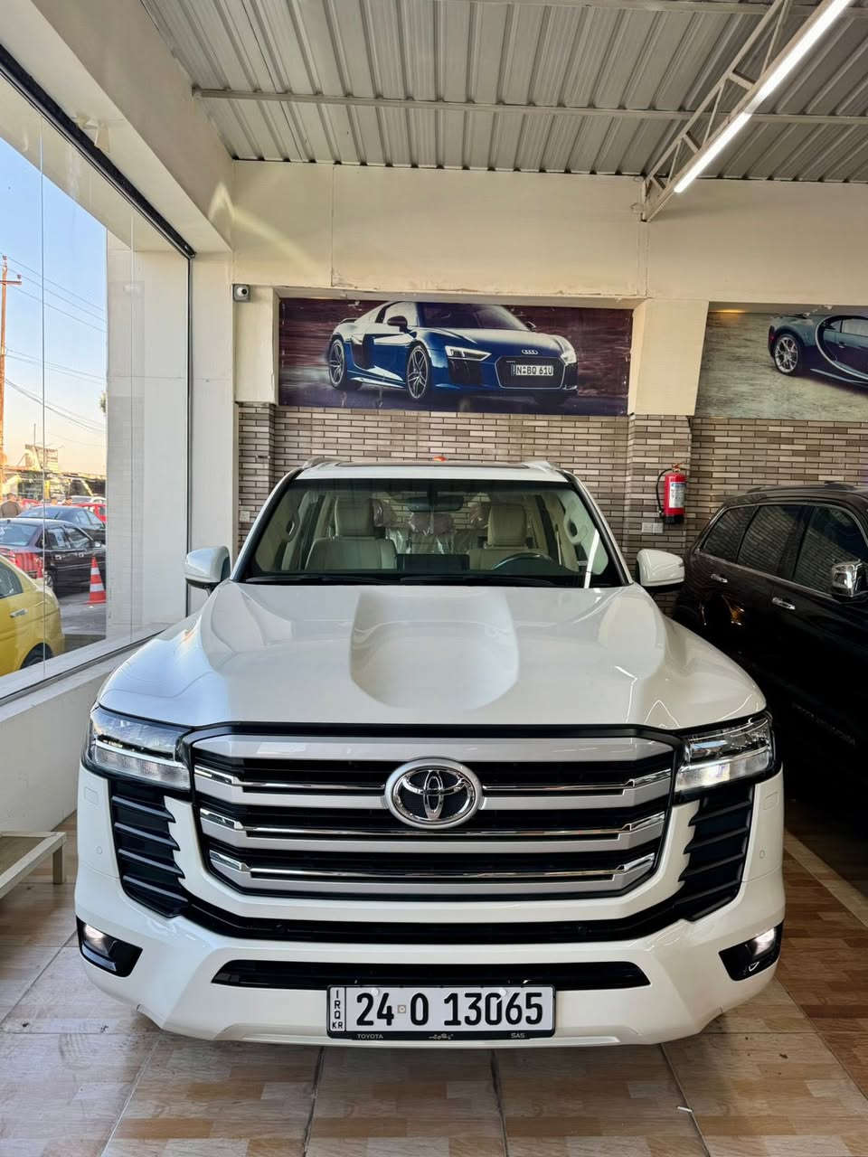 #تويوتا_لاندكروز
#الموديل /2025

#مغلف_PPF_ضمان 5 سنوات 
#المسافة / 5,000 km
#شركة_جيهان_ضمان 
#الفئه / GXR 

#المواصفات 
_  بصمة / تشغيل عن بعد / كشنات كهرب + تبريد / 3 شاشات / صندوق كهربائي / حساسات امامي + خلفي 

#مكان السياره في الموصل …
#للتواصل اتصل / ***********
