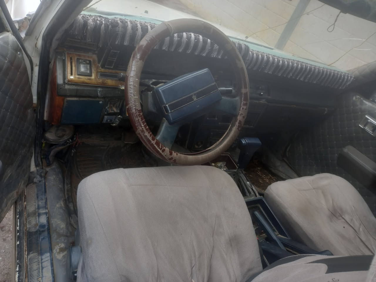 مكلف بنشر سوبر مسجلة صلاح الدين كير محرك بطة السعر ٢٠ ورقة وبيها مجال ومراوس هم يرهم
***********م
