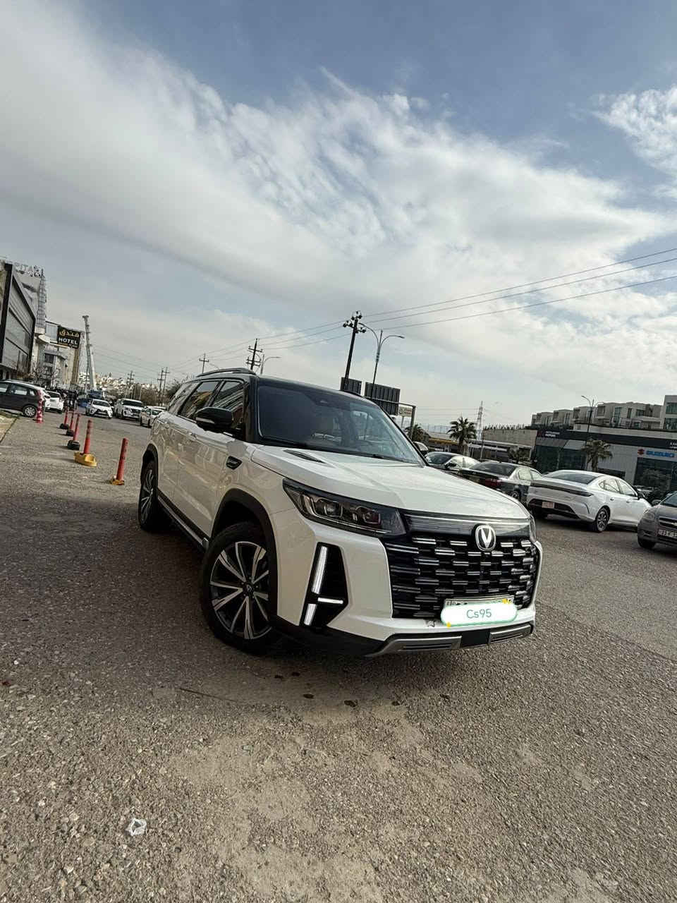 Changan CS95 Plus 2024
سيارة 7 راكب
محرك 2000 تيربو
قدرة حصانية 233 HP
عزم 390 n/m بالثانية
ناقل حركة من شركة ايسن اليابانية 8 سرعات امامي و بگ 9 
رادار امامي 
5 كامرات محيطية
3 قطع تبريد
بصمة
تحكم ستيرن
ثلاجة
اوامر صوتية
مرآة كهربائية خارجية و داخلية مع نقطة عمياء ( حساسات جانبية )
شحن لاسلكي
فتحة سقف پانوراما
صندوق كهرباء مع صندوق ذكي
دبل اكسل
سيارة نضيفة شخط ما بيها
سعر ٣٤ مليون 
ماشية ٩١ الف كم يعدها بالضمان 
للاستفسار ارسال على الخاص


**إذا كنت صاحب هذا الإعلان وتريد حذفه لأي سبب، رجاءا أرسل رسالة إلى الدعم الفني**