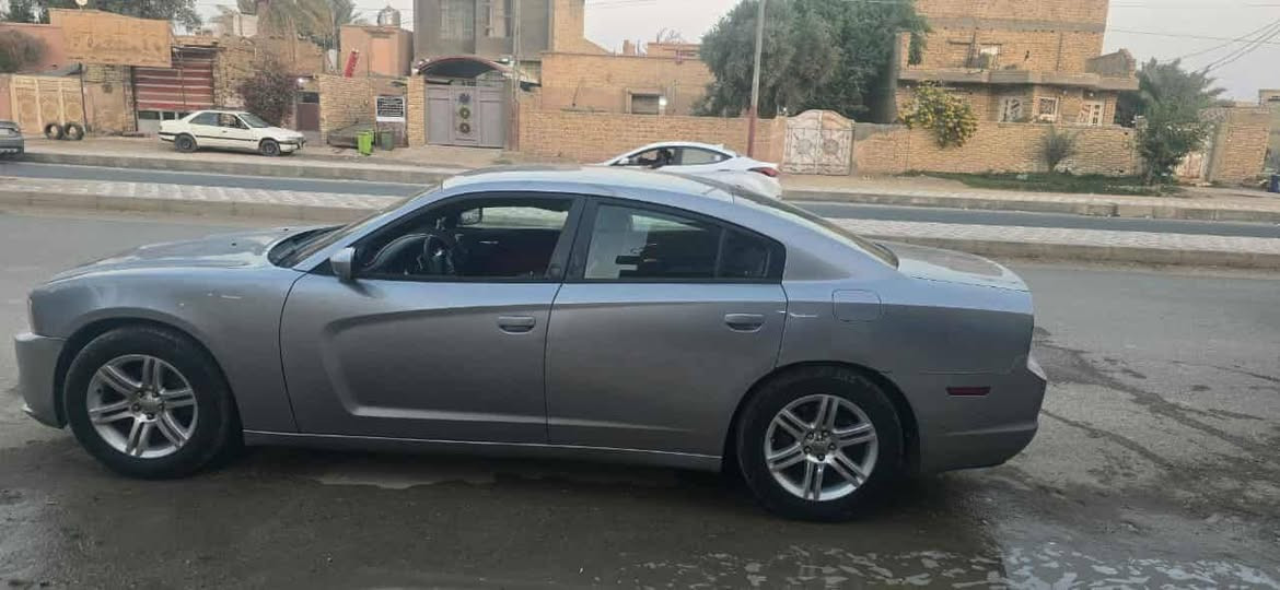 سلام عليكم....
جارجر ١٣ سياره جاهزه وحلوه كنديه مصبوغه حزام 

حادثه بل عراق الجاملغ الخلفي بدون دواخل والباب الوره السايق رقمه بصره لبيع ١٣٥$$او مراوس ب اوباما خصوصي 

عنوان  ذي قار الشطره *********** بي واتساب
