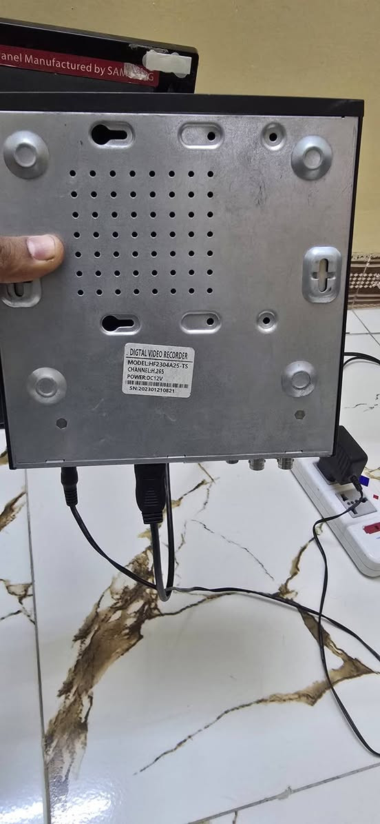 جهاز dvr كاميرات مراقبة نوع دهوا الاصلي شغال 
فقط مكان الهارد ما يشتغل
السعر 15 الف قفل
كاميرات دهوا الاصلي بيهه فلاش عدد 4
سعر الواحدة على 10
واذا الكاميرات مع الجهاز سعر 50 قفل
علما انه الكاميرات مع الجهاز دهوا الاصلية

عنوان كركوك ، روناكي قرب جامع ذي النورين 
*********** كركوك, العراق
