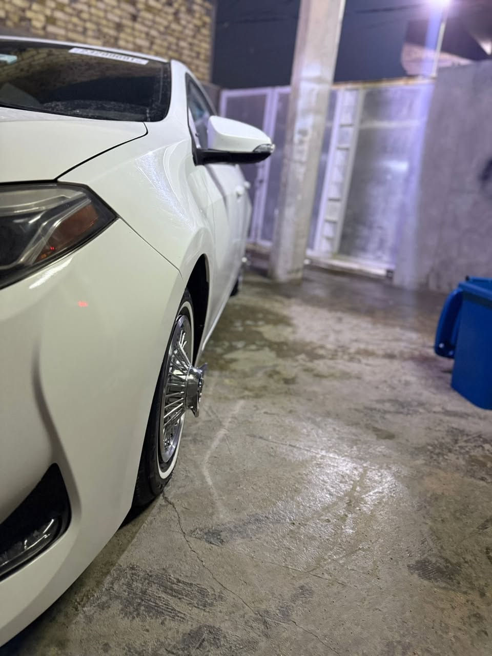 السلام عليكم شباب كورلا 17 Seفول عدا الفتحه والبصمه ماشيه 100 رقم اربيل بسمي السياره جديده بلكارتون مكفوله كفاله عامه من صدر من مكينه تخم تاير صدر امامي خلفي ع وظع الشركه السياره حادثها بس البنيد وشرط مبدل نفس الون عليها ادامه كامله من فيت بم بلكات شرط دنسو ياباني اصلي مجاول مي راديتر السياره مال جناي وكل مصرف مابيها  السعر 158 وبيها مجال واي استفسار رقمي ***********
