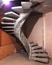 نجار متفرغ الي يريد يتصل07833211480