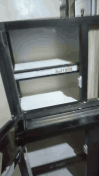 سنك وملحق متر ونص نظيف جدا داخله بلجيس بعده ١٠٠ قفل بدون عمله المكان حله *********** واتساب
