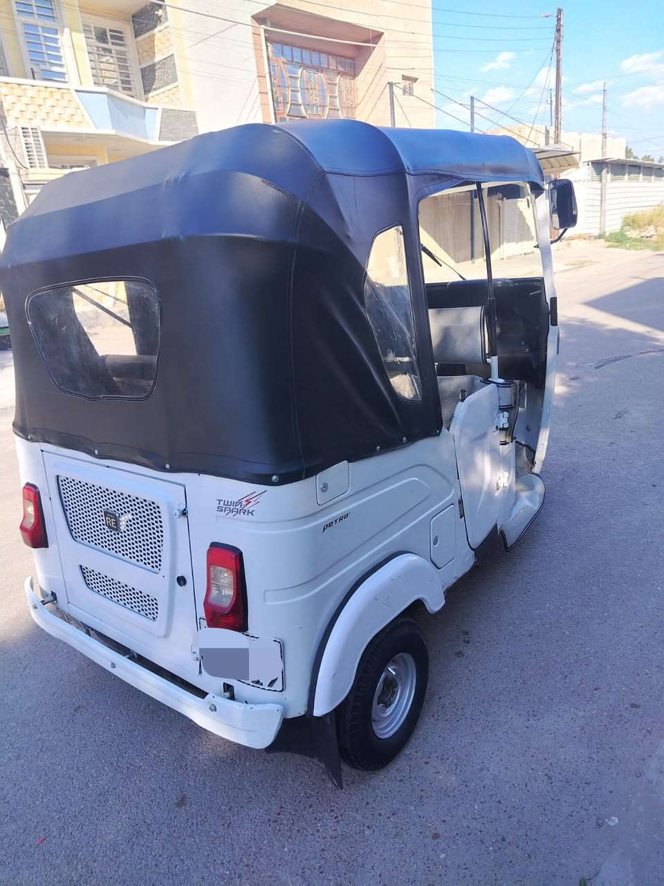 باجاج ٢١
تكتك باجاج ٢١ للبيع كلش حلوة ونضيفة/ رقمها انكليزي قطعتين /سنوية باسمي /جاهزة من كلشي /بيها بس رصعه بسيطة موضحة بالصور /مكينتها مجفتة جديد وجاهزة /السعر 8200وبيها مجال حق الجية /مكانها بغداد حي العامل/للتواصل ***********
